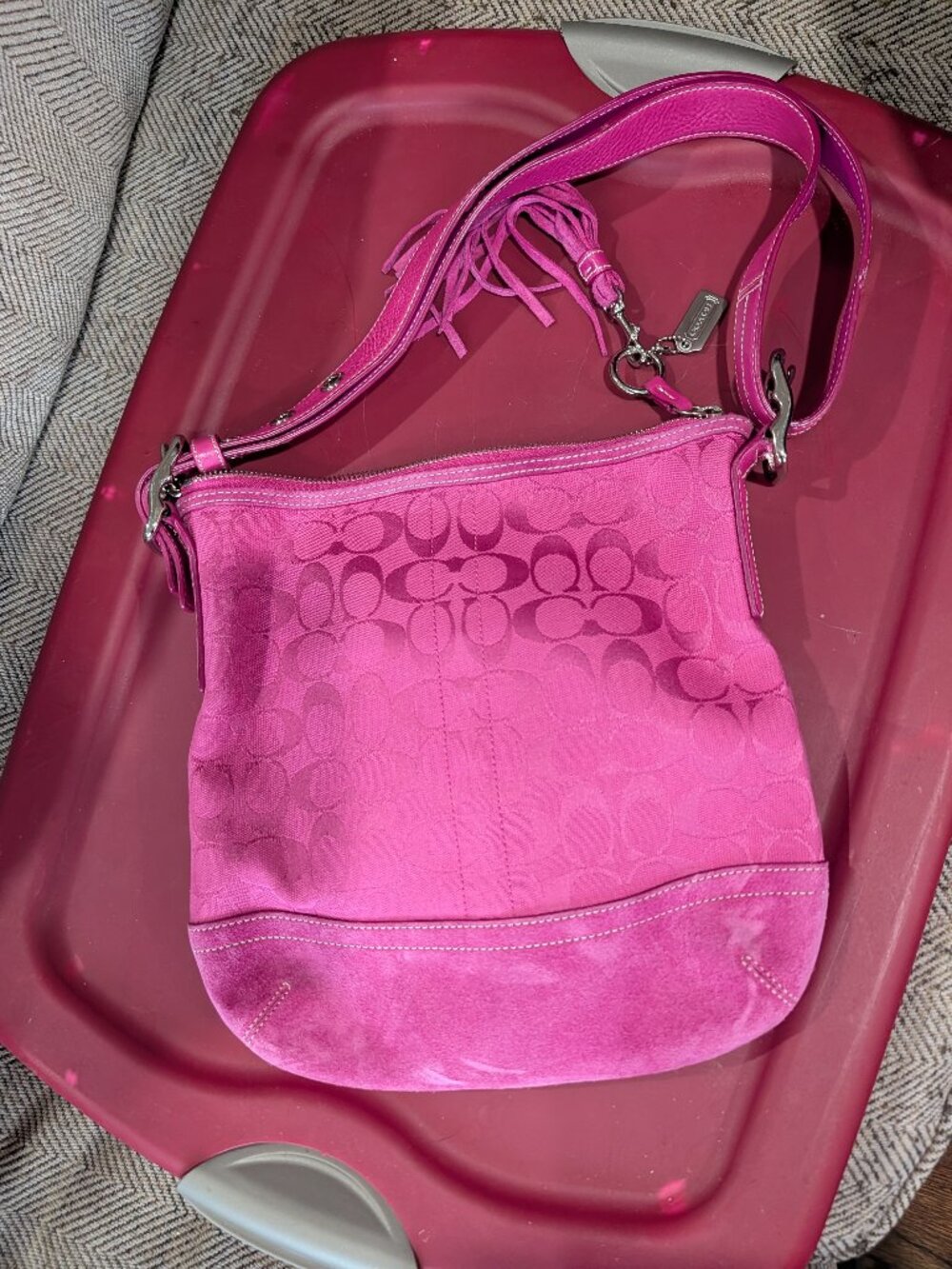 Vintage Coach Y2K Hot Pink Signature Monogram Slim Duffle Crossbody Bag 9362
